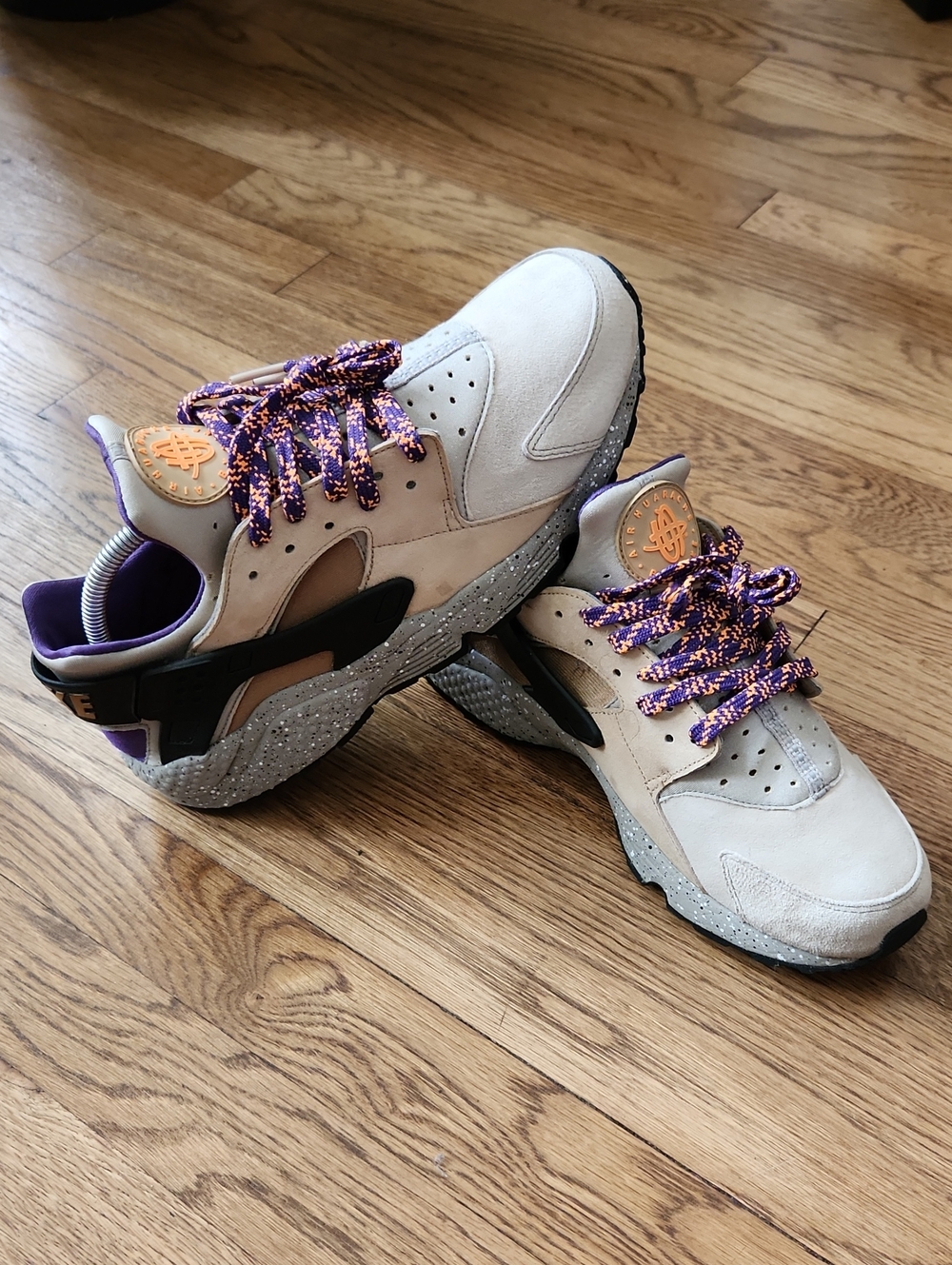Nike ACG Beige Sneakers with Purple Lining and Orange Accents